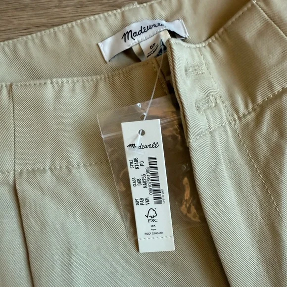 Madewell Petite Harlow Wide-Leg Pant in Vintage Khaki - Picture 2 of 10
